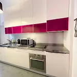 Cosy Appartement, Moderne, Fuchsia, Industriel *