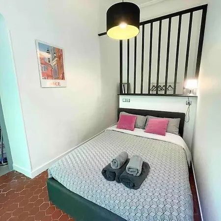 公寓 Cosy Appartement, Moderne, Fuchsia, Industriel *