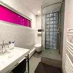 Cosy Appartement, Moderne, Fuchsia, Industriel * Nizza
